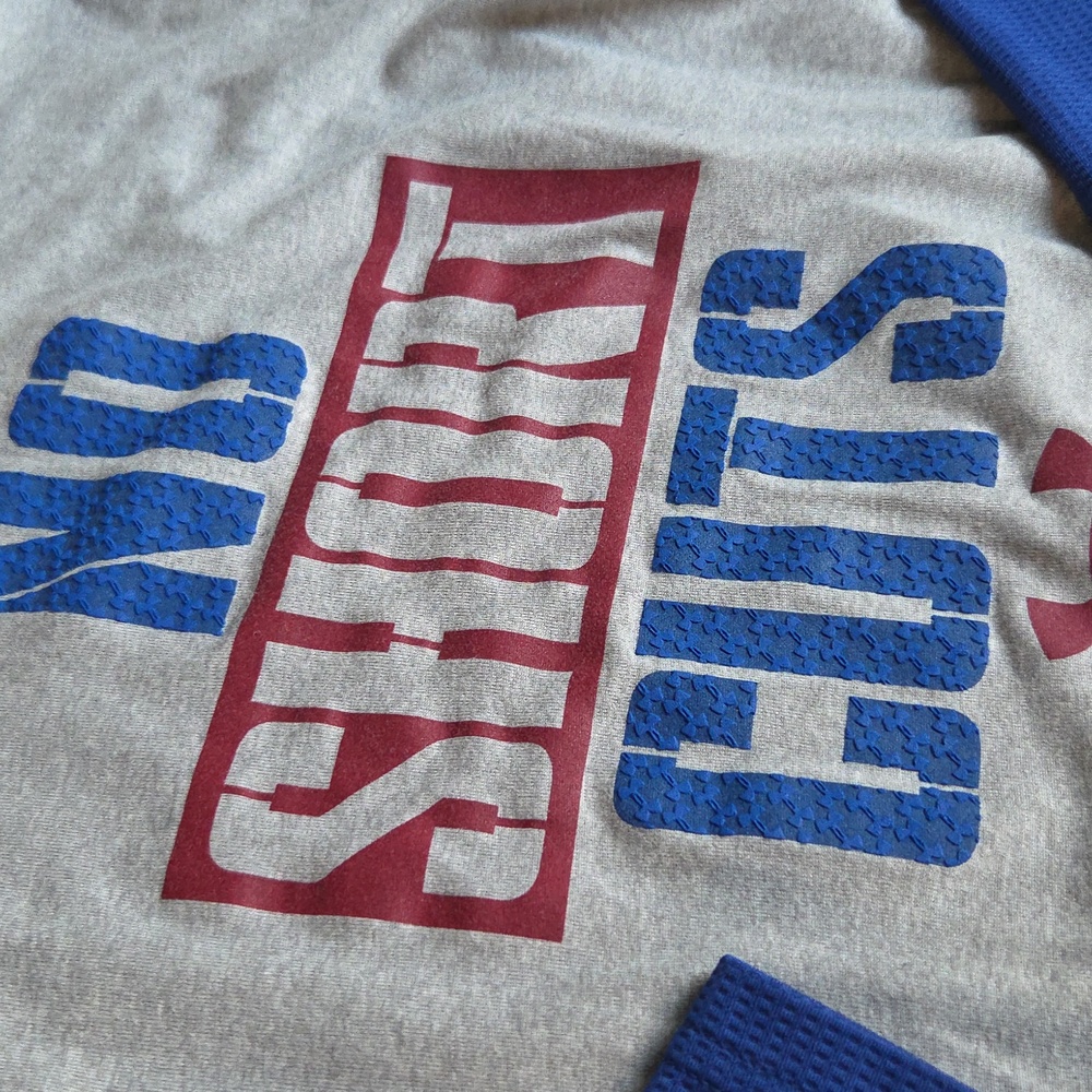 3/$12 Under Armor Long Sleeved Tee (6) - Picture 2 of 6